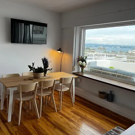 Atico Con Dos Terrazas E Increibles Vistas En Pleno Centro De Apartamento A Coruña