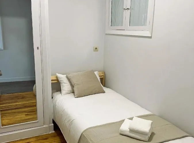 Atico Con Dos Terrazas E Increibles Vistas En Pleno Centro De Apartament